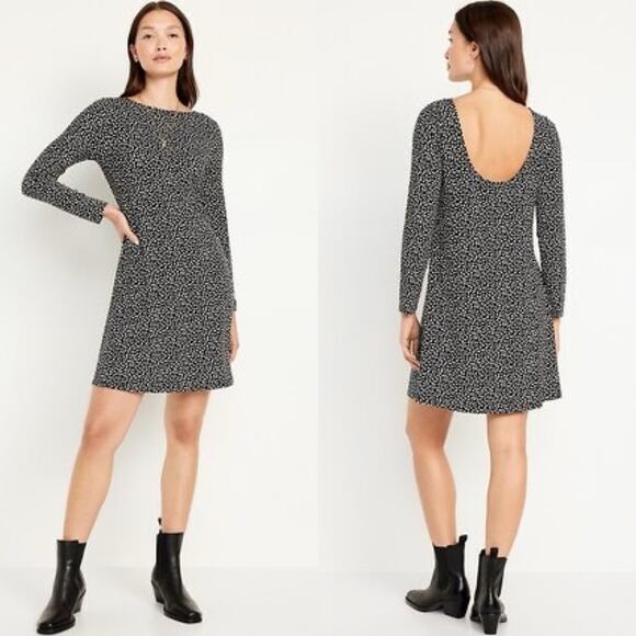 Old Navy Long-Sleeve Mini Swing Dress Medium NWT - Picture 1 of 7